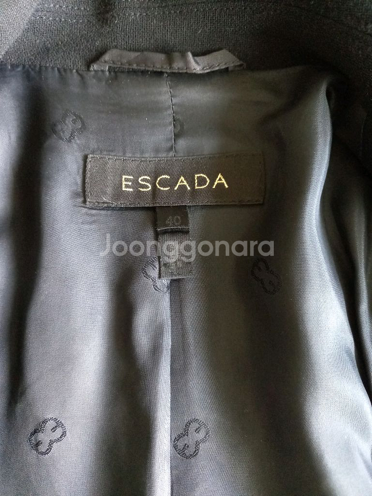 Escada 블랙 자켓--8