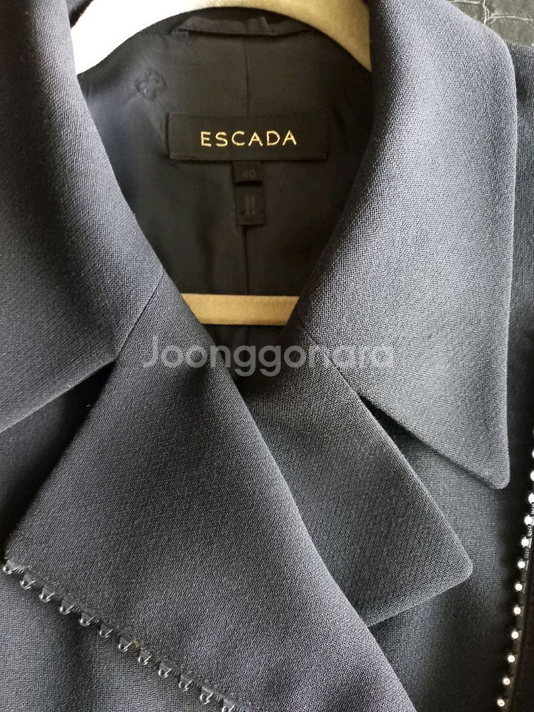 Escada 블랙 자켓--6