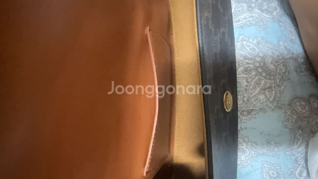 셀린느 타부백 새상품--5