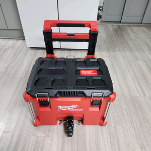 밀워키 팩아웃 롤링 툴박스 48-22-8427