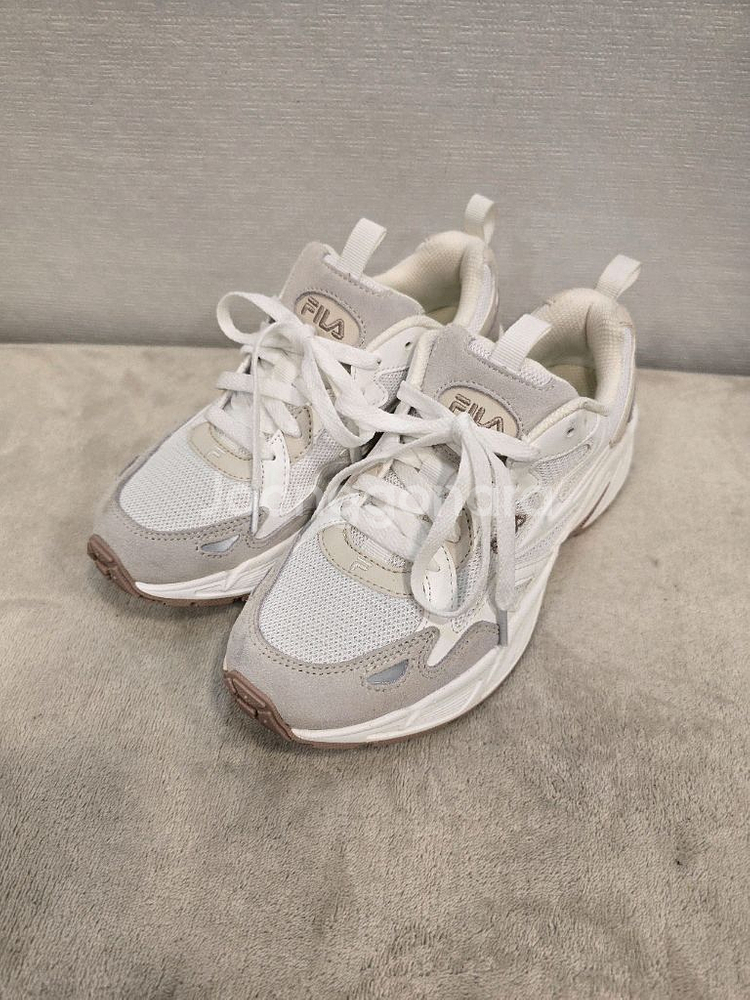 거의새거) 휠라 운동화 흰색/회색 스니커즈 235--0