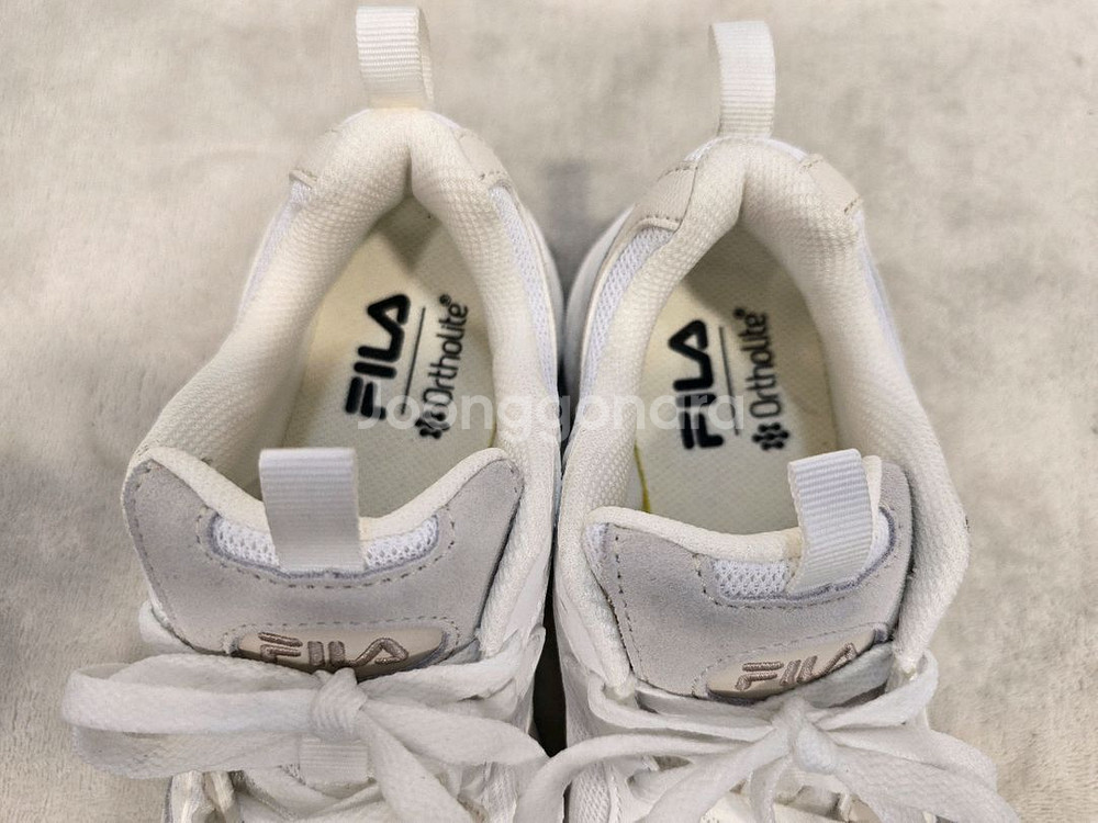 거의새거) 휠라 운동화 흰색/회색 스니커즈 235--4