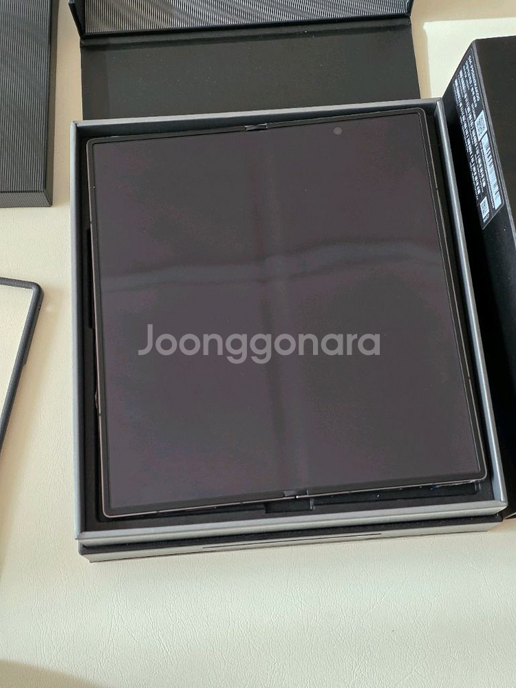 [자급제] 갤럭시 폴드6 삼성닷컴 전용 블랙 컬러--7