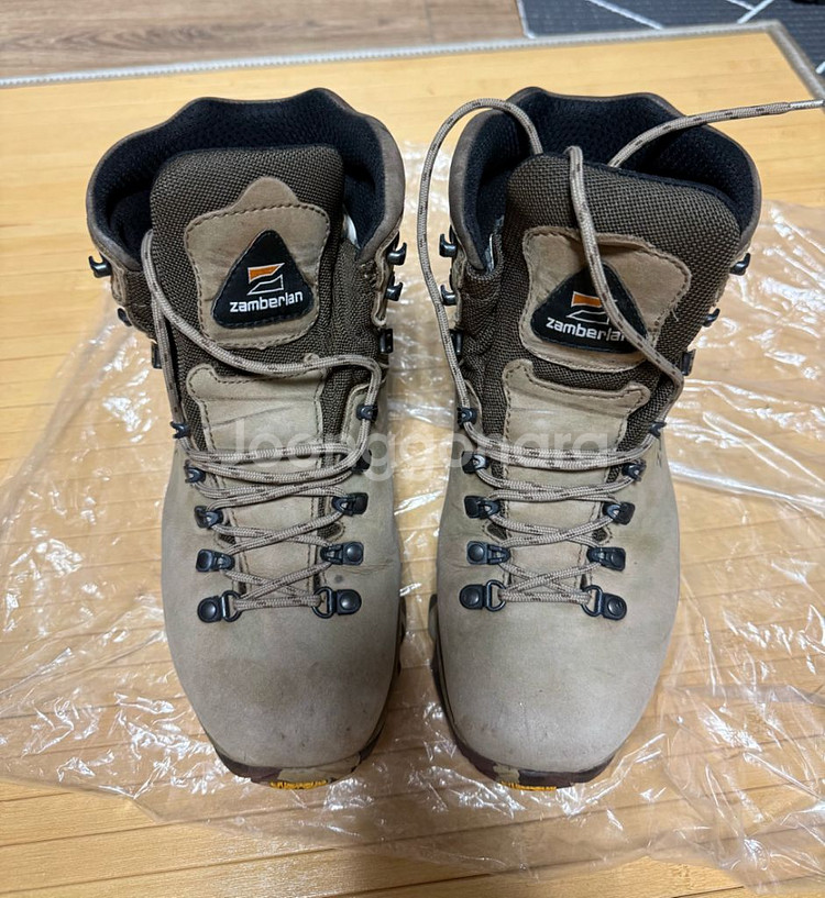 잠발란 등산화 팝니다(남성)--0