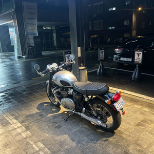 본네빌t120 트라이엄프 이미지