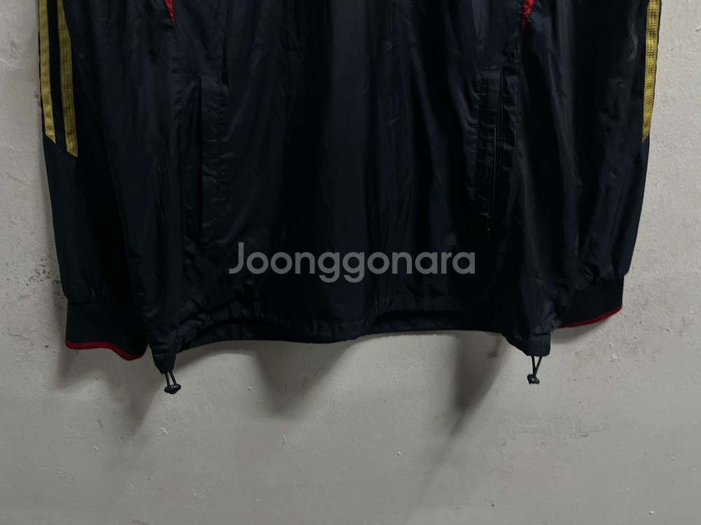 100-105 아디다스 올드스쿨 웜업 상의--3