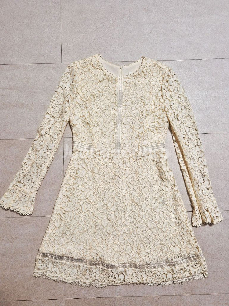 cc콜렉트 아이보리 자수 원피스 55--0