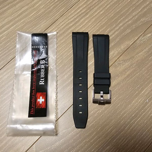 서브마리너 41mm 124060 러버비 탱버클