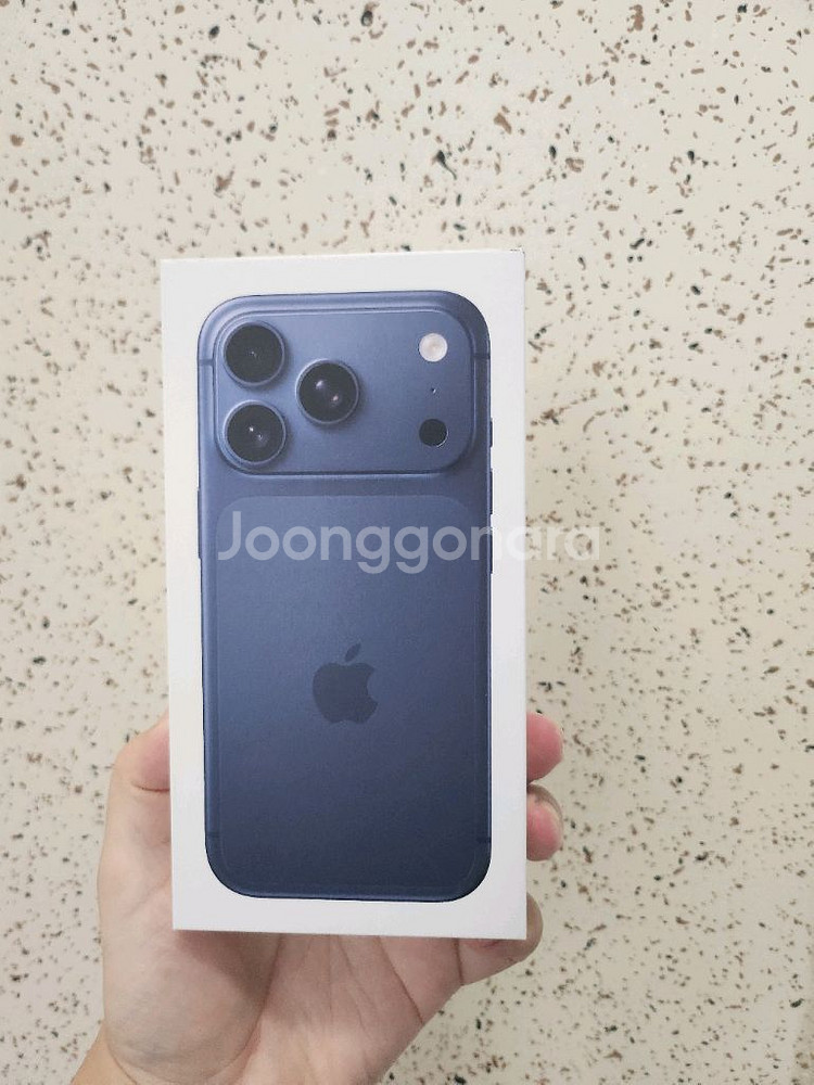 미개봉 아이폰 17프로 256GB 딥블루 자급제--0