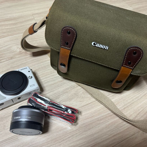 캐논 EOS M3 카메라 + 22mm 렌즈 + 가방 세