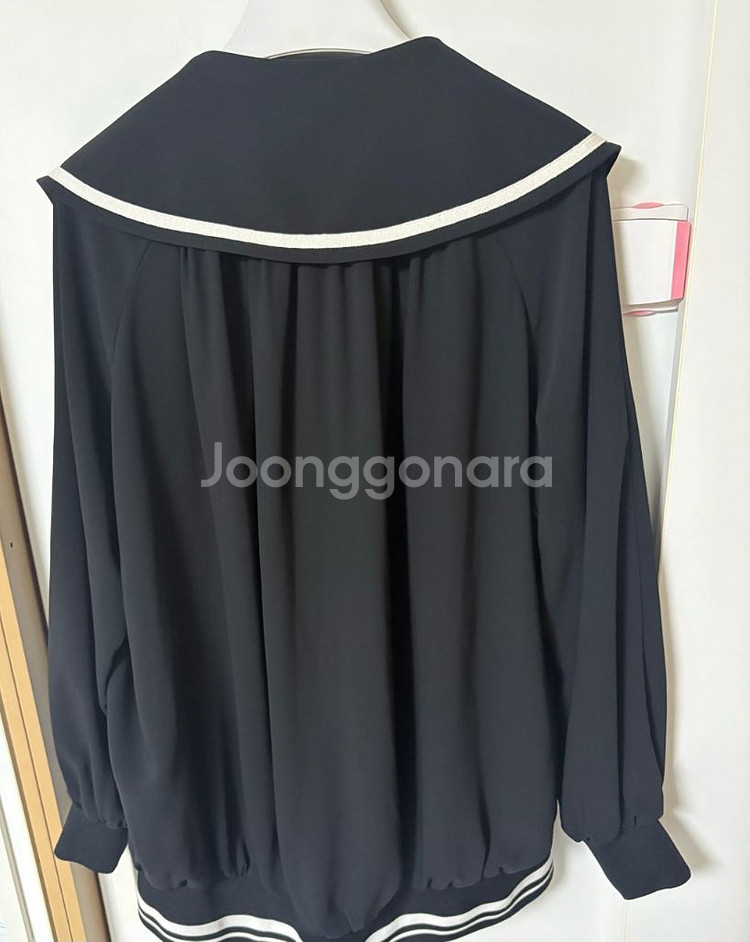 럭키슈에뜨 세일러 점퍼 프리사이즈--3