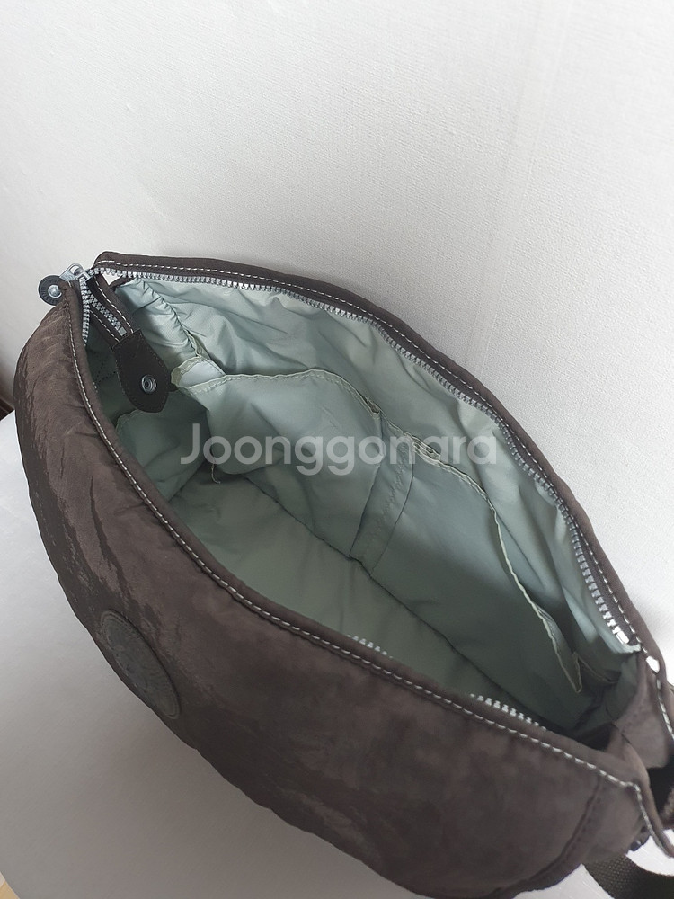 무료배송 키플링 크로스백 슈퍼 내니 에스프레쏘 노트북--3