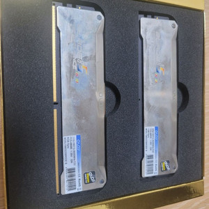 oloy 6000 cl32 32gb 팝니다