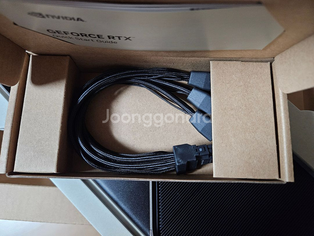 엔비디아 RTX 5080 FE 파운더스 판매합니다.--2