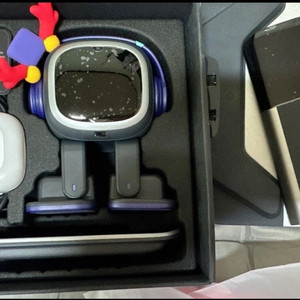 AI 로봇 EMO 팝니다