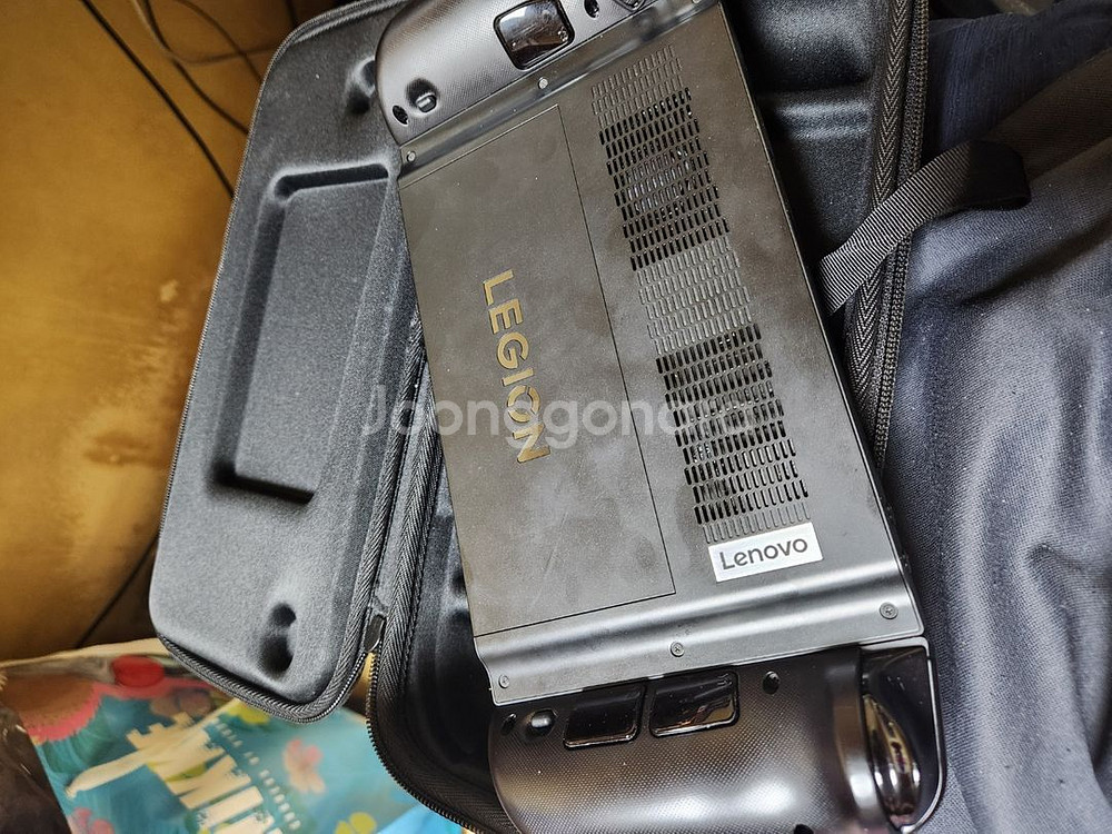 레노버 리전고 LEGION GO 1TB--1