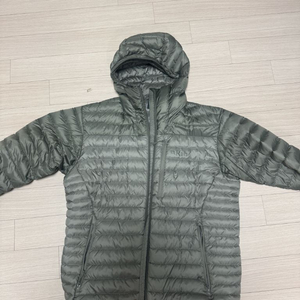 rab알파인 카키스톤 L 판매합니다