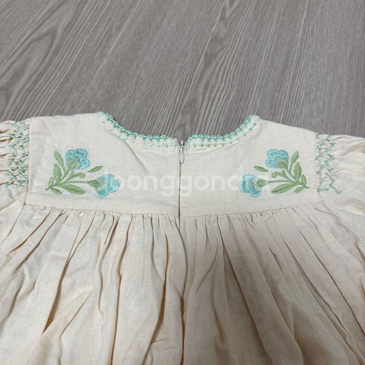 아폴리나 도라 밀크--3