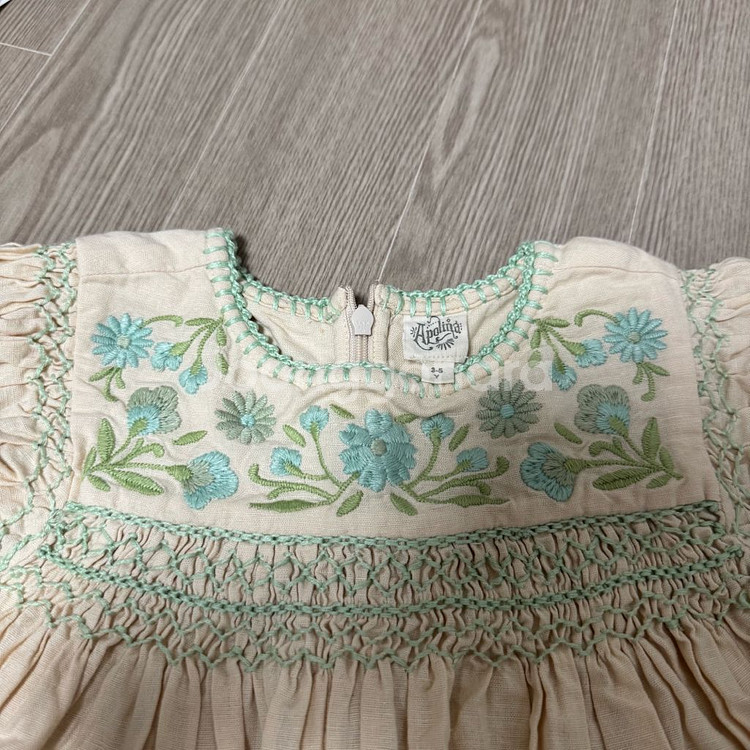 아폴리나 도라 밀크--1