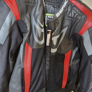 BERIK 베릭 메쉬 가죽 자켓 3계절용 오토바이 자켓