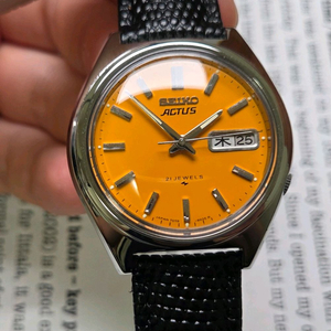 빈티지 세이코 액투스 진노랭이 한자 데이데이트 7019