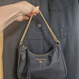 마이클코어스 체인 미니토트백