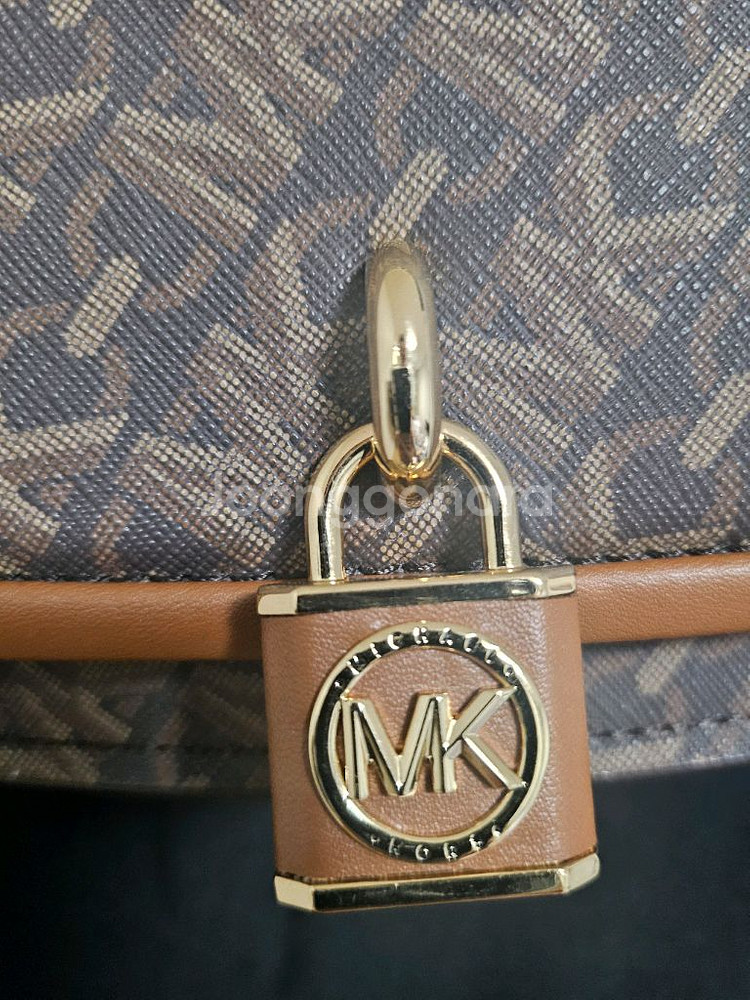 마이클코어스 체인 크로스백--3