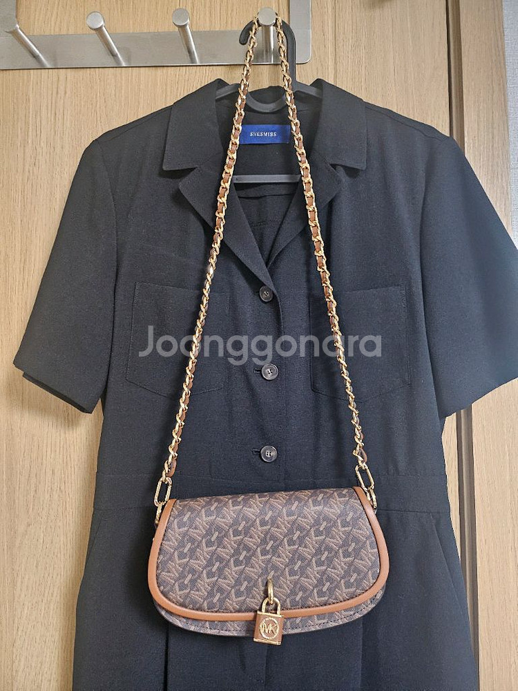 마이클코어스 체인 크로스백--0