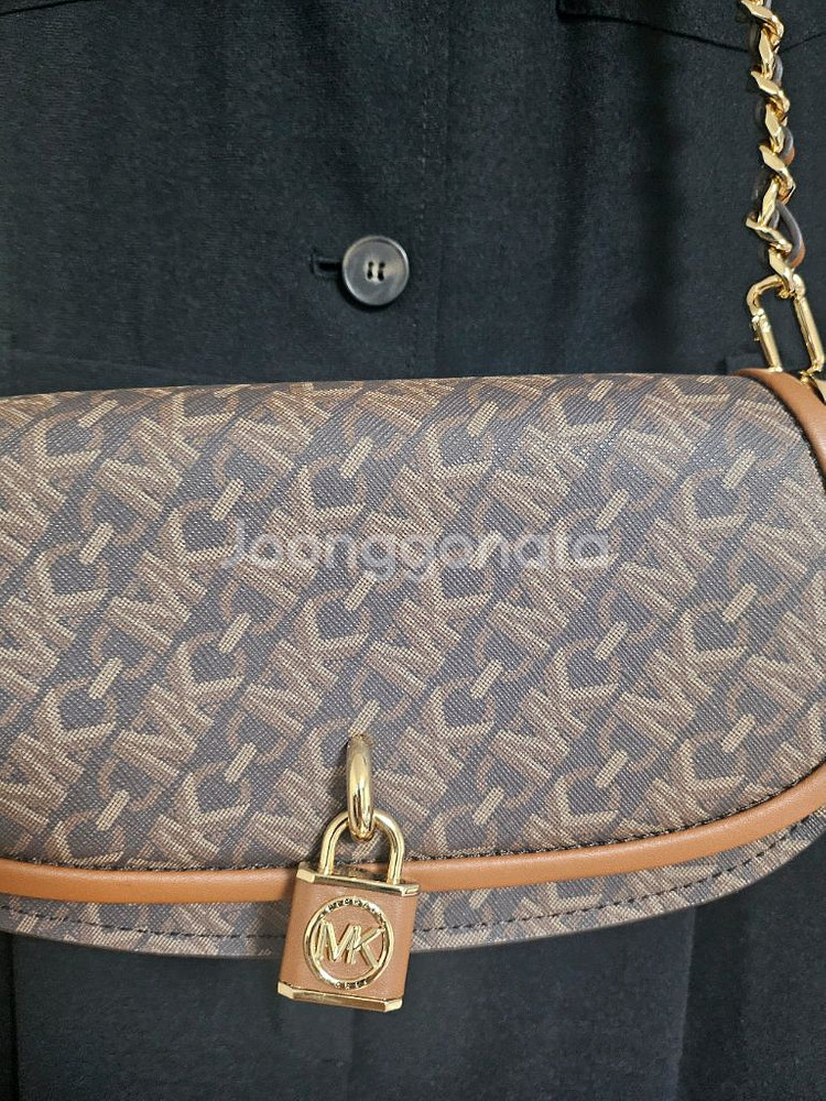 마이클코어스 체인 크로스백--1