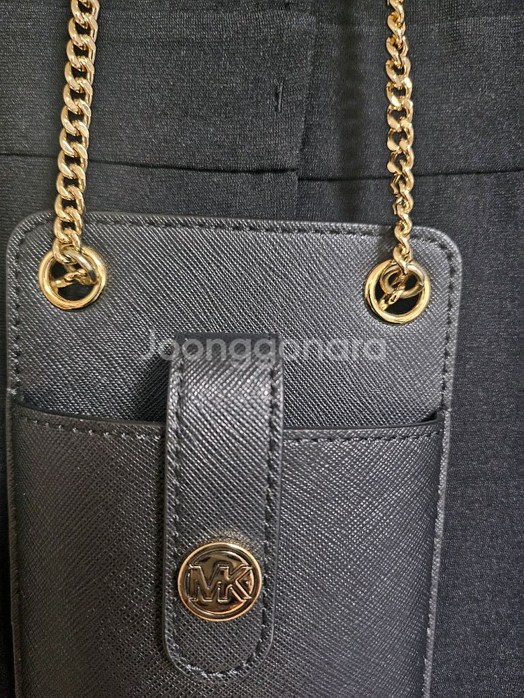 마이클코어스 폰 체인 크로스백--2