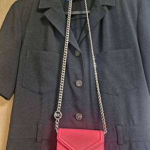 마이클코어스 카드 체인크로스백