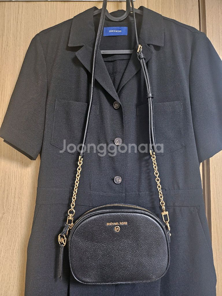 마이클코어스 카메라 크로스백--0