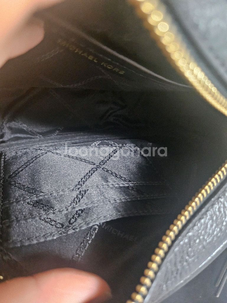 마이클코어스 카메라 크로스백--2