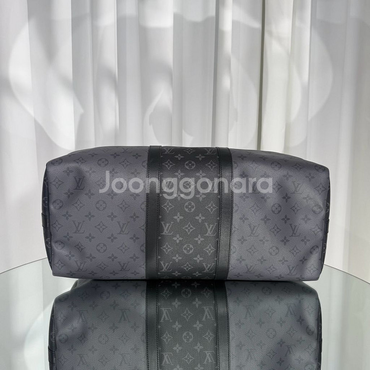 루이비통 이클립스 리버스 반둘리에 키폴 50--4