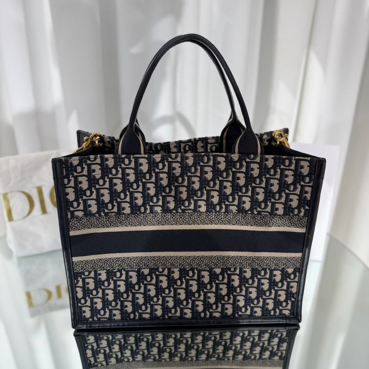 디올 오블리크 북토트 레더 백 미디엄--8