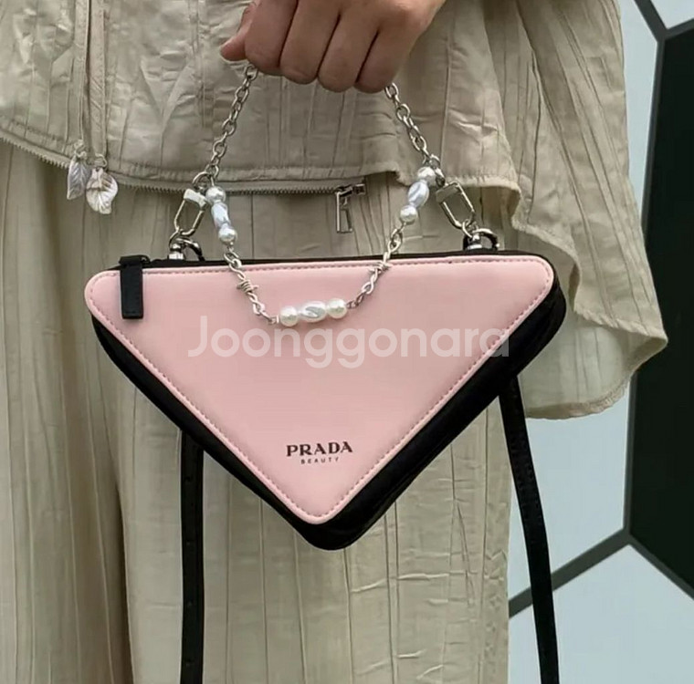 프라다 뷰티 트라이앵글 미니 파우치 숄더백 크로스백--0