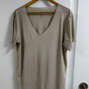 스파오 심리스 브이넥 XXL 110 V넥 에어리즘 속옷