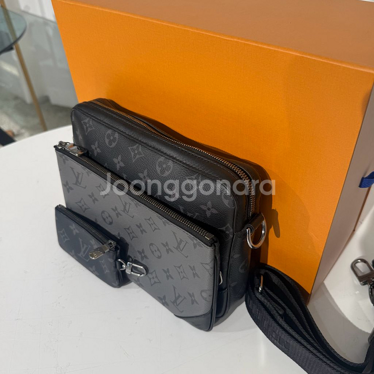루이비통 이클립스 트리오 메신저 크로스백--5