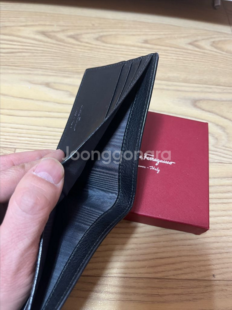 페라가모 남성 반지갑--9