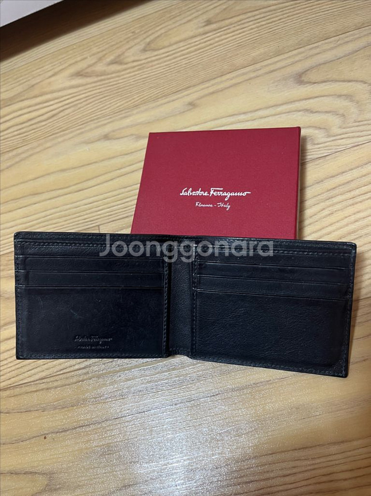 페라가모 남성 반지갑--8