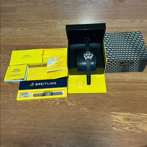 브라이틀링 콜트 크로노 쿼츠 41mm 판매합니다.