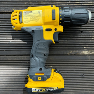 디월트 DCD710 드릴 드라이버