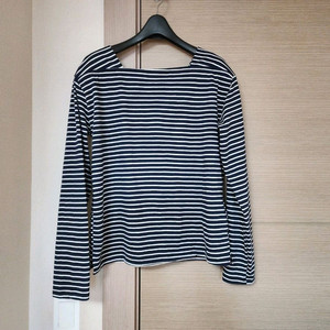 로에일 스퀘어 줄무늬티셔츠