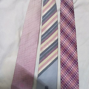 새제품, 아쿠아스큐텀 넥타이