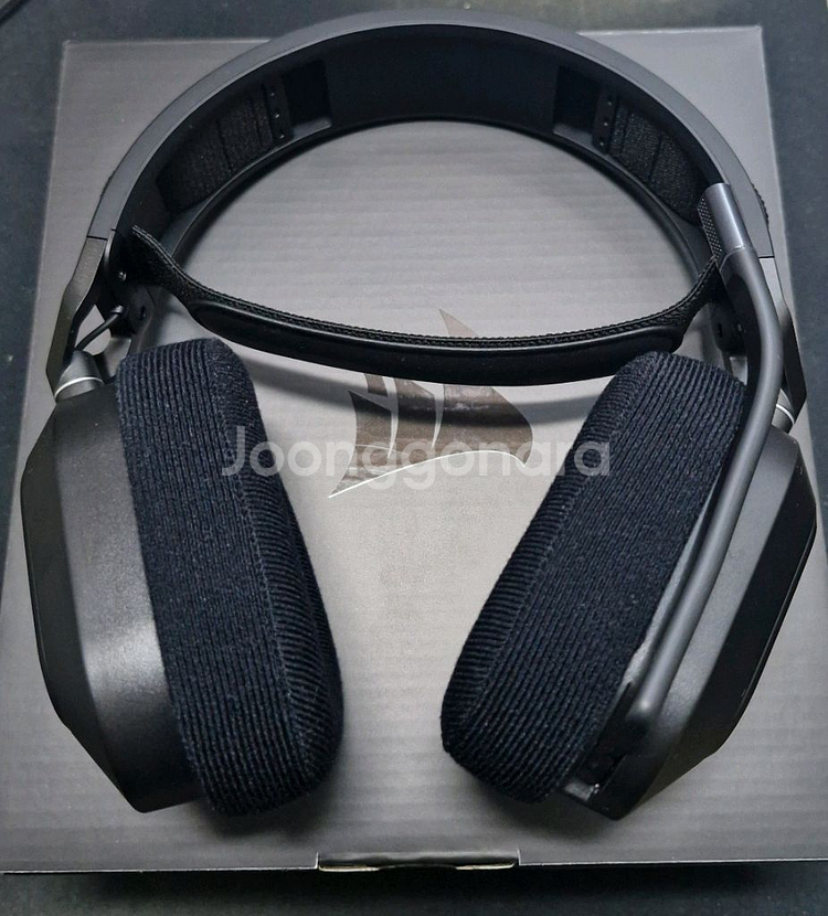 커세어 HS80 무선 게이밍 헤드셋 팝니다--1