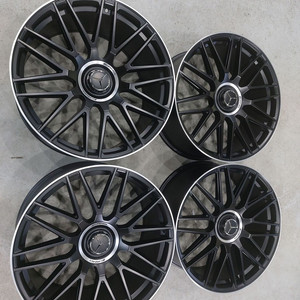 벤츠 S클래스 W222 S63 신형퍼포먼스 20인치 휠