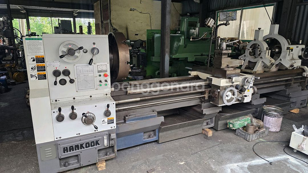 선반 750-3000 한국공작기계 팝니다--0