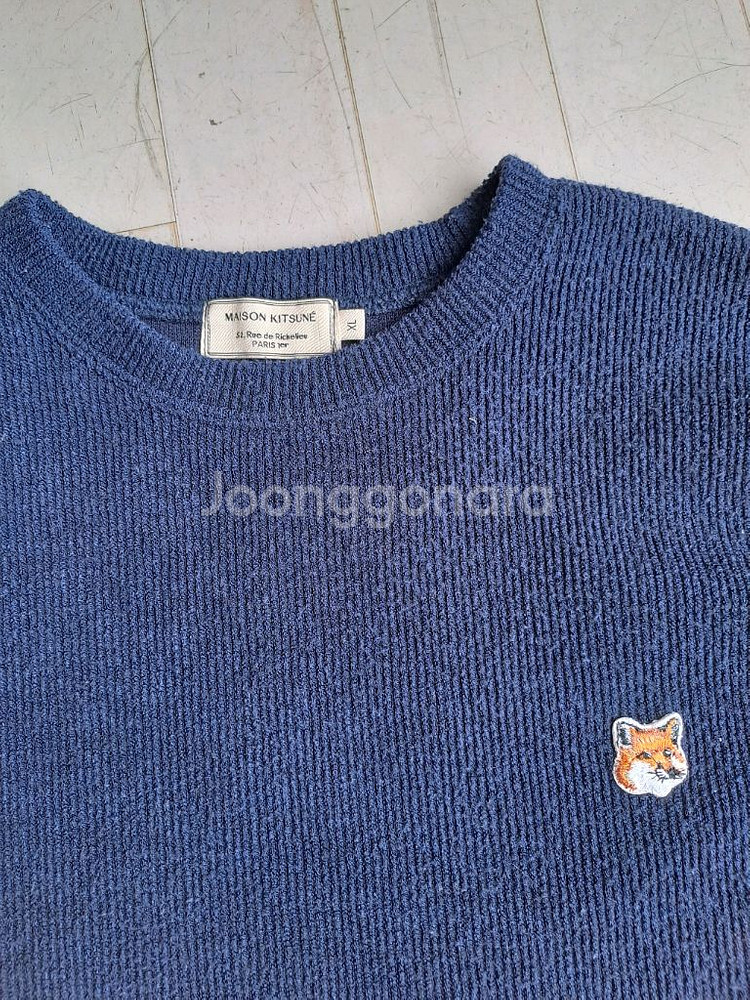 메죵키츠네스웨터--1