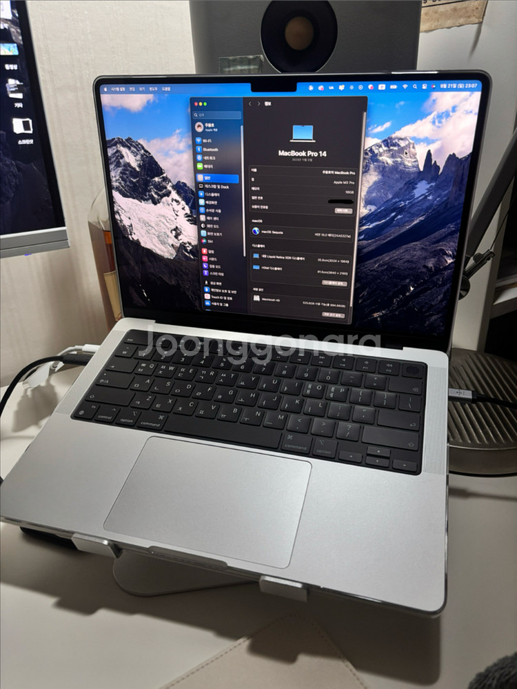 맥북프로 14 실버 M3pro 18gb 1tb 거의새거--2