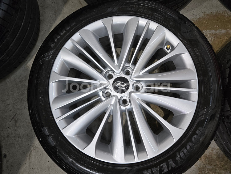 (판매) 아슬란 18인치 휠타이어 판매합니다--4